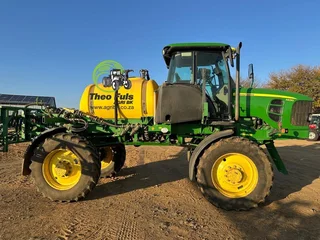 2010 John Deere 4630 Narrow
