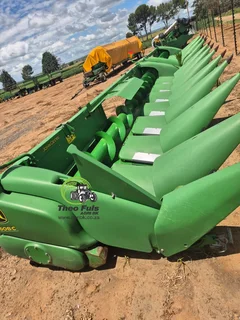 2017 John Deere 608C