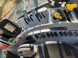 2023 New Holland T6070