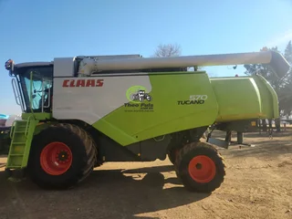 2017 Claas Tucano 570