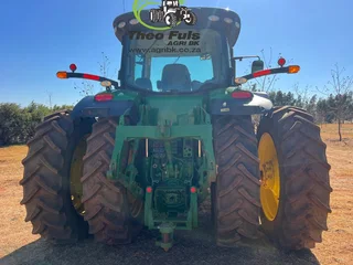 2012 John Deere 8260R