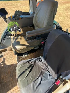 2012 John Deere 8260R