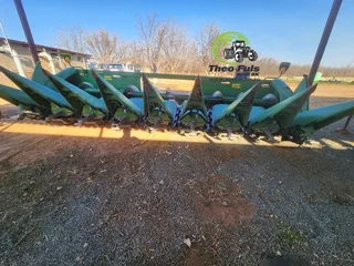 2015 John Deere 608C