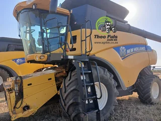 2014 New Holland CR8070