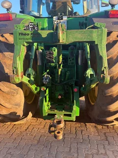 2008 John Deere 8230