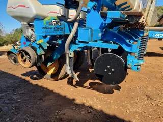 2023 Monosem Planter