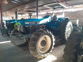New Holland 7840