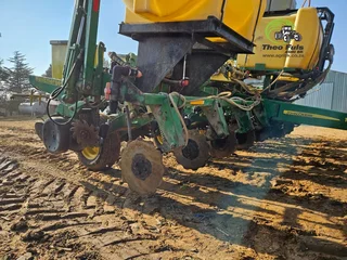 2014 John Deere 1755