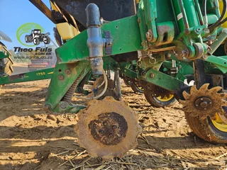 2014 John Deere 1755