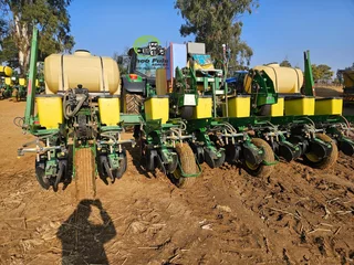 2014 John Deere 1755