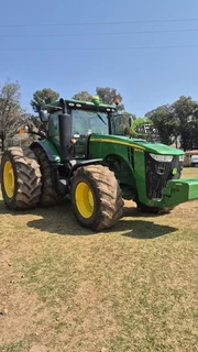 2016 JOhn Deere 8270R