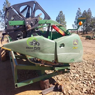 John Deere 625F