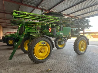 2022 John Deere M4030