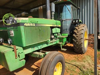 John Deere 4650