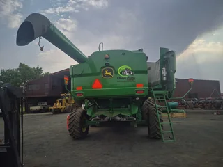 2015 John Deere S660