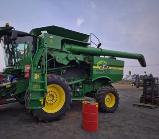 2015 John Deere S660