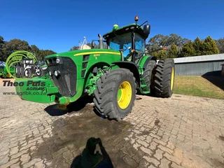 2010 John Deere 8295R