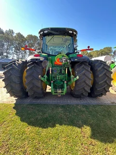 2010 John Deere 8295R