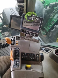 2016 John Deere 8245R
