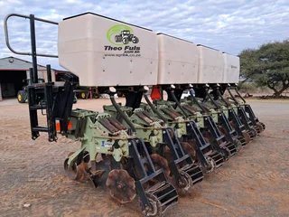 Orthman 1tRIPr Strip Tiller