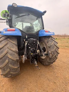 2020 New Holland T6070