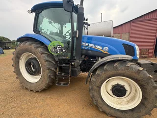 2020 New Holland T6070