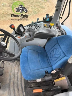 2020 New Holland T6070