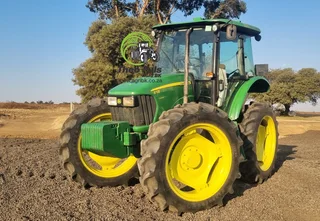 John Deere 5725HC