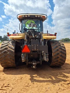 2012 Challenger MT865C