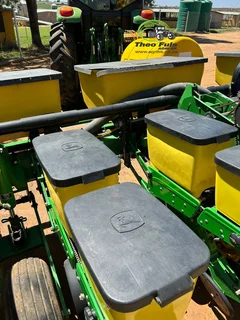 2020 John Deere 1755