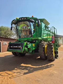 2022 John Deere S770