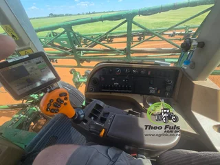 2017 John Deere 4730