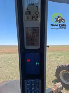 2009 New Holland T8040