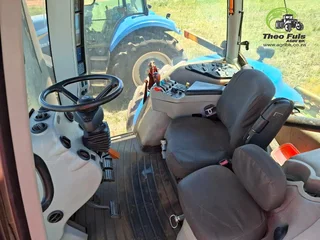 2009 New Holland T8040