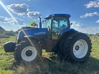 2022 New Holland T7060
