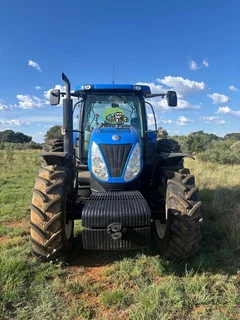 2022 New Holland T7060