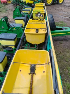 2017 John Deere 1755