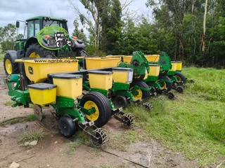 2017 John Deere 1755