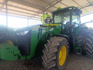 2016 John Deere 8270R