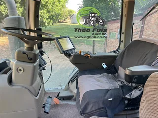 2016 John Deere 8270R