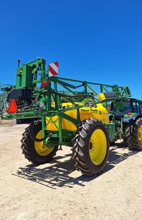 2025 John Deere M732i