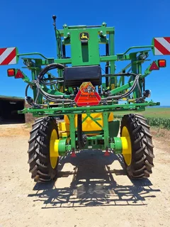 2025 John Deere M732i