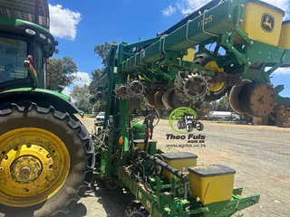 John Deere 1725