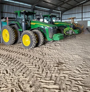 2025 John Deere 8R 280