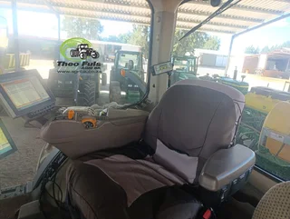 2015 John Deere 8270R