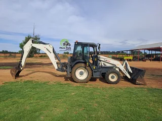 2014 Terex TLB890