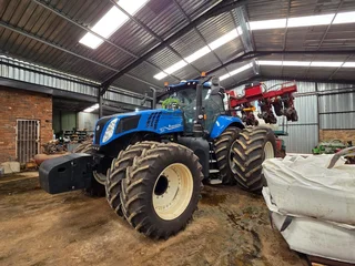 2025 New Holland T8.380