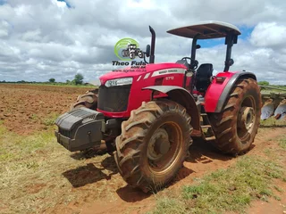 2017 Massey Ferguson 6712