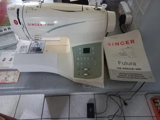 Singer Futura CE-250/CE-350 Sewing / Embroidry machine