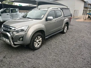 2016 Isuzu KB300 D-Teq LX 4x4